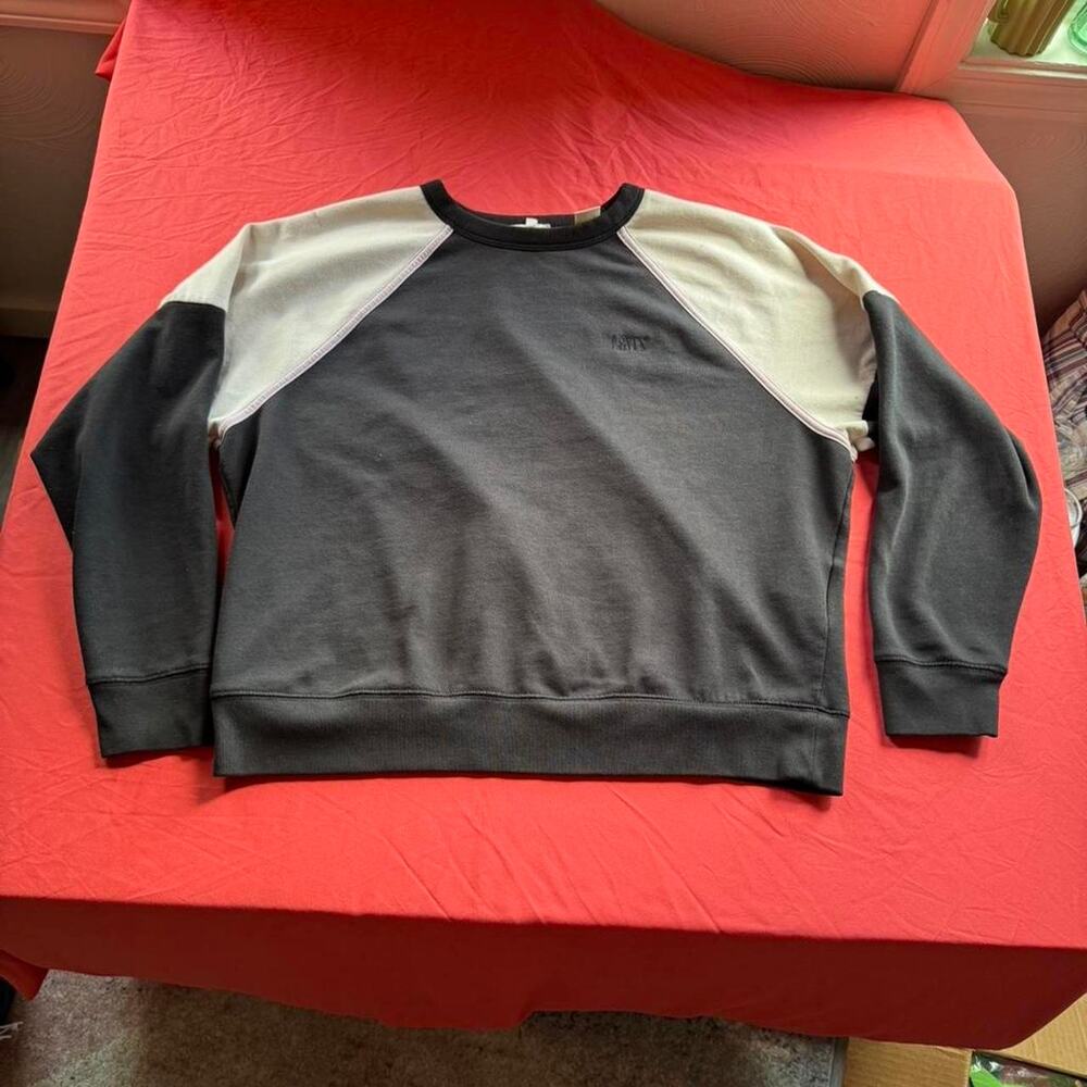 Levi's black and white crewneck sweatshirt w/ Pink accents- Size Women's Large